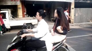 Semarak Pawai Merah Putih di Jalan Raya
