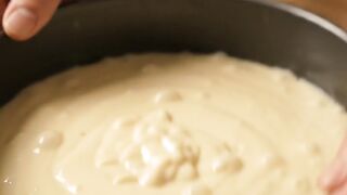 ASMR membuat kue