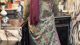 Momina Kitchen 39