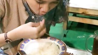 Prenk makan