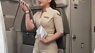 Pramugari Cantik Super Air Jet Sedang Menelepon dalam Pesawat 🥰🥰🙏🙏.mp4