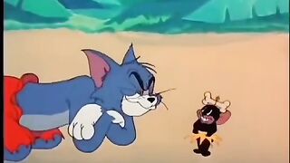 Tom’s Outdoor Chase Goes Completely OFF THE RAILS! 😂🐱