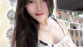 Cute Girl Showing Off Her Dance Moves | Fun & Adorable Short Video