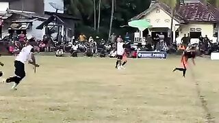 Extrem takle football