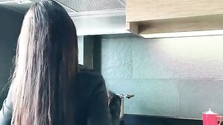 Lagi enak enak masak di goyang sampai becek dan muncrat di dalam sampai lemas