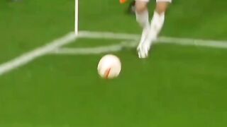 Kenapa Beckham Disebut Raja Free Kick? Lihat Ini! 😱⚽