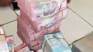 Money 136