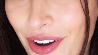 Whiter teeth are now within your reach 😍