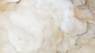 How to Make Crispy and Savory Crackers