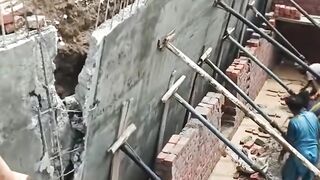 The moment the concrete fence was about to collapse