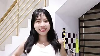 Diewekkk Goyangnya Sanggek banget pengen di goyang terus sampai muncratt di dalam