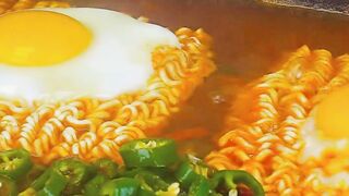 ramen mukbang