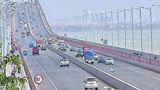 jembatan Suramadu  Indonesia