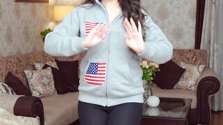 Desi Punjabi Girl Romantic Dance in Living Room | Barefoot Punjabi Dance