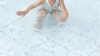 Berenang 8