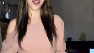 This dance move is insanely addictive, there's no cure! 2