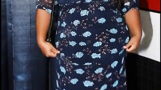 Curvy Bathing Aunty