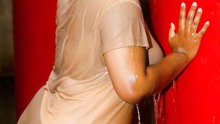 Curvy Kerala Girl Wet