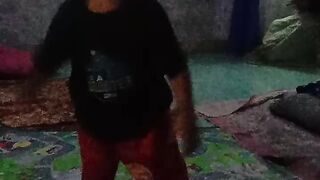 Bernyanyi 7