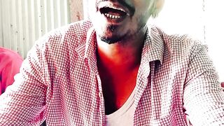 হঠাৎ টং এর দোকানে এই ভাইয়ের সাথে দেখা হয়ে গেলো।