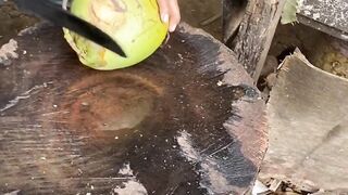 ASMR coconut cutting skills