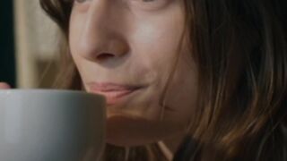 Drinking very hot coffee or tea can increase the risk of cancer