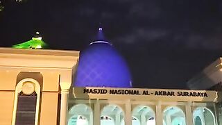 Masjid al-akbar Surabaya