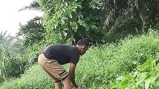 Ngarit rumput super hijau