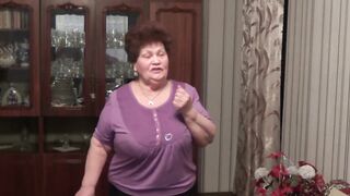 Ох сердце моё.  Эту песню пела Людмила Зыкина и обожал весь СССР.
