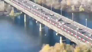 Мост Патона устал