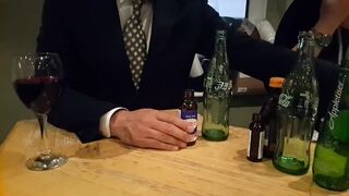 Невероятно балансирующие бутылки