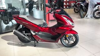 Honda PCX125 red 2021
