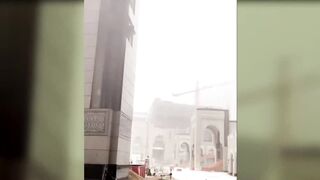 Сильный ливень и ливневые наводнения в Мекке