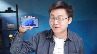 Run Windows 11 on phone! And play PC games?!!!
