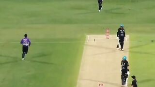 Pakistani star Faheem Ashraf in action Big bash League