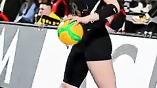 दुनिया की सबसे खूबसूरत Volleyball प्लेयर