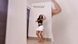 Indian Girl Ria Shoor Dance 7