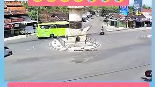 FUNNY BUS