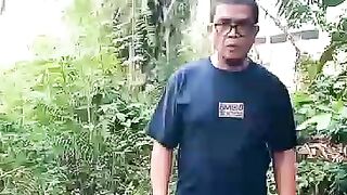 Oyen explodes firecrackers 2