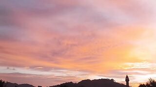 Sunset di atas langit yang indah
