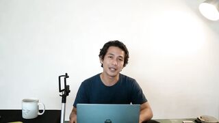 Lembut & Menenangkan   Lepaskan yang bukan milikmu, biarkan hatimu bertemu dengan takdirnya.