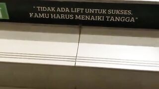 Tangga menuju...?