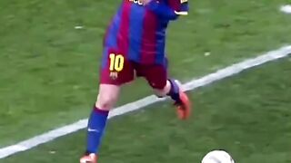 6 Defenders Tried to Stop Messi - What Happened Next is ILLEGAL! 😱
