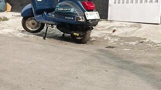 Vespa dan exhaustnya.