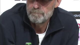 Klopp erklärt_ Zentrum-Spiel im Vergleich zu Griechenland