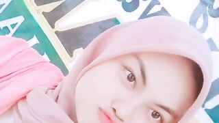 Gadis Bandung