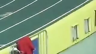 É assim que Ela Domina a Corrida! 😨 #shorts #fitness #atletismo.mp4