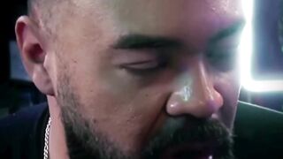 PADRE PIO VIA DEMÔNIOS