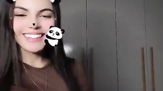 Brazilian Funk Girl Dancing 🔥 Sensual Moves, Rebolado & Viral Dance