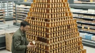 "He took ONE jar... and destroyed the entire store. 🍯💥"